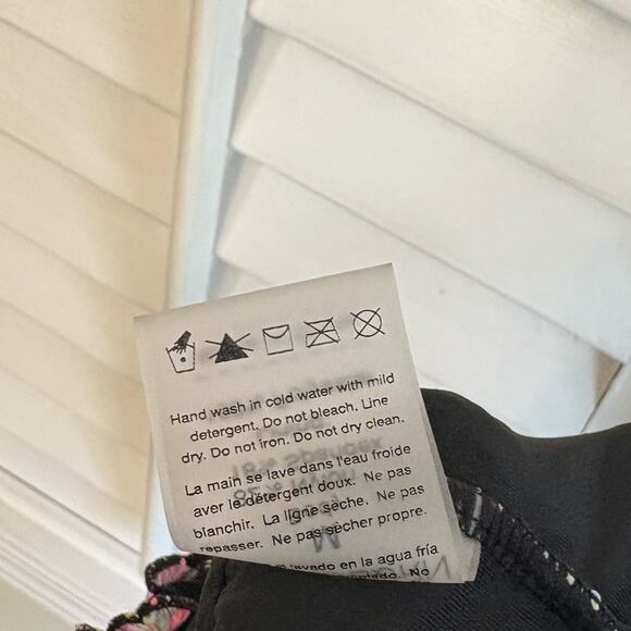 Baltic Born Nikki Black And‎ Pink Floral One Piece Swimsuit Size Medium - Picture 7 of 7